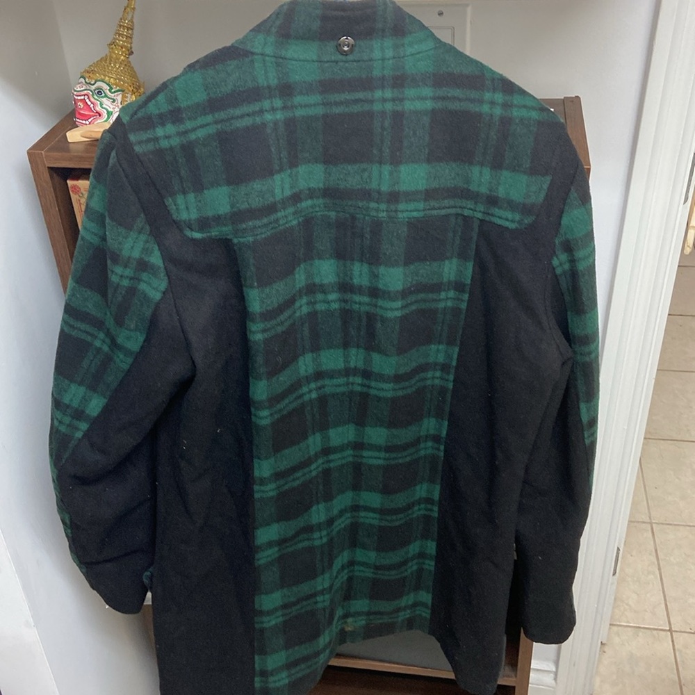 Blue Heroes Green and Black Plaid Men's Jacket - Picture 8 of 8